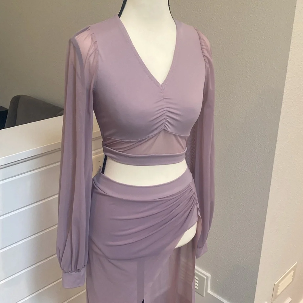 Two-Piece dance Costume - Picture 2 of 4